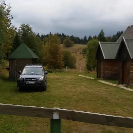 Vakantiehuis Golija Vikendica Cesta Vrela