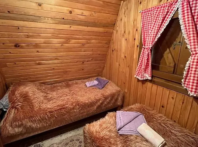 Golija Vikendica Cesta Vrela Ferienhaus *