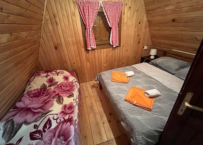 Golija Vikendica Cesta Vrela * Raška